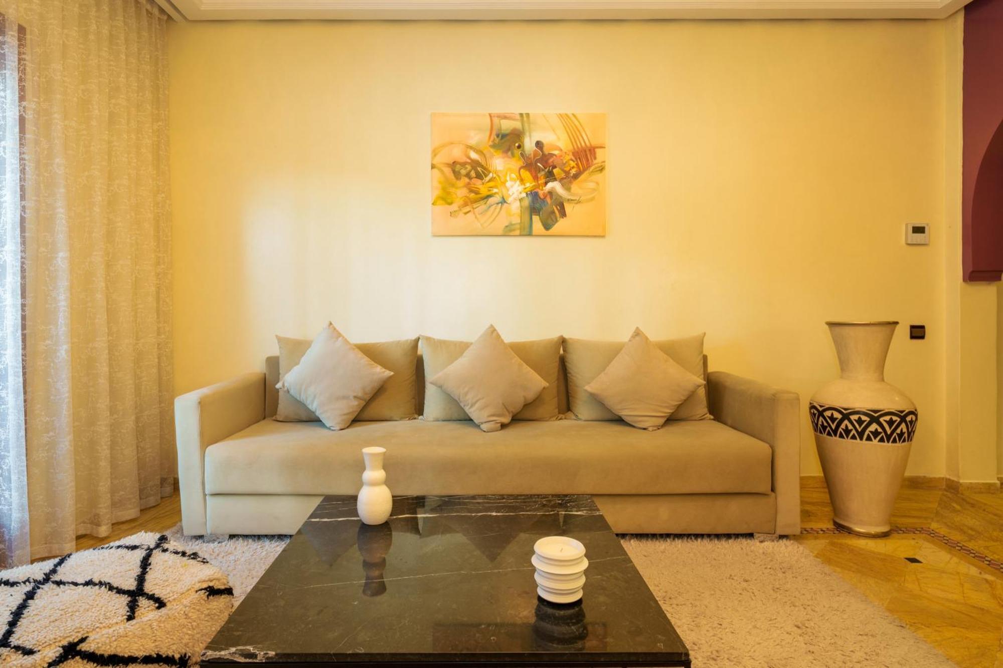 Appartement Haut Standing Gueliz Plaza Avec Vue Marrakesch Exterior foto